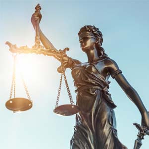 ANAK BERHADAPAN DENGAN HUKUM